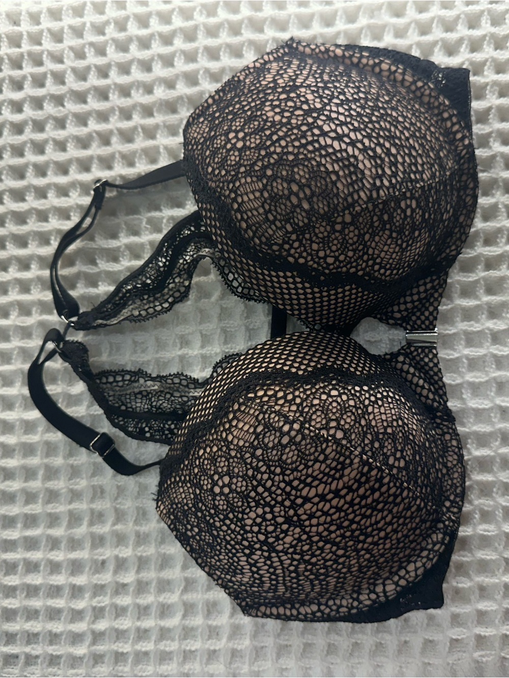 BNWT Bombshell Victoria Secret push up bra - C32